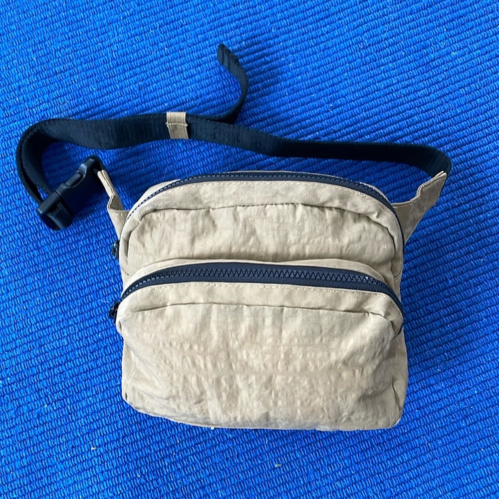 Baggu Fanny pack khaki